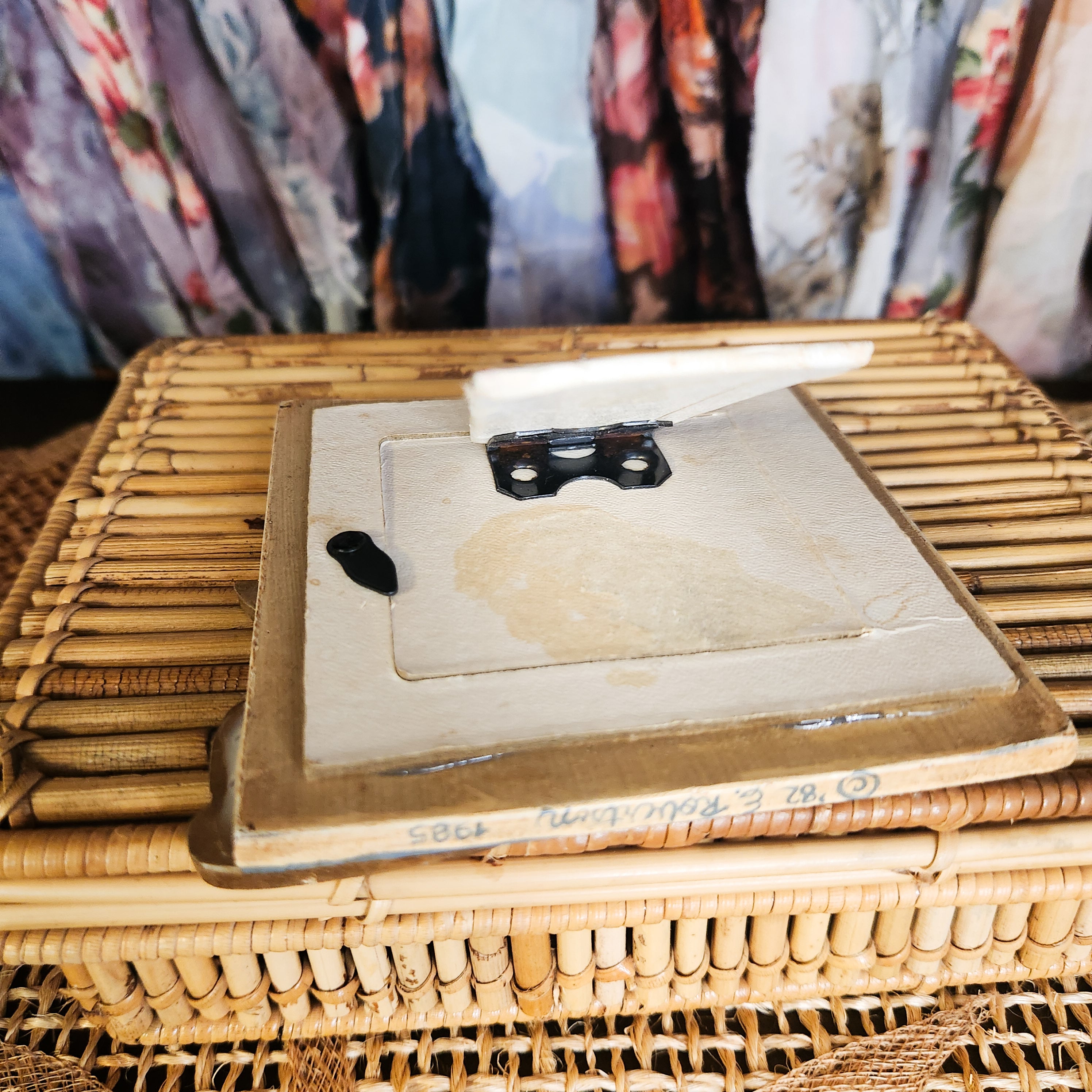 1985 Wooden Bunny Frame