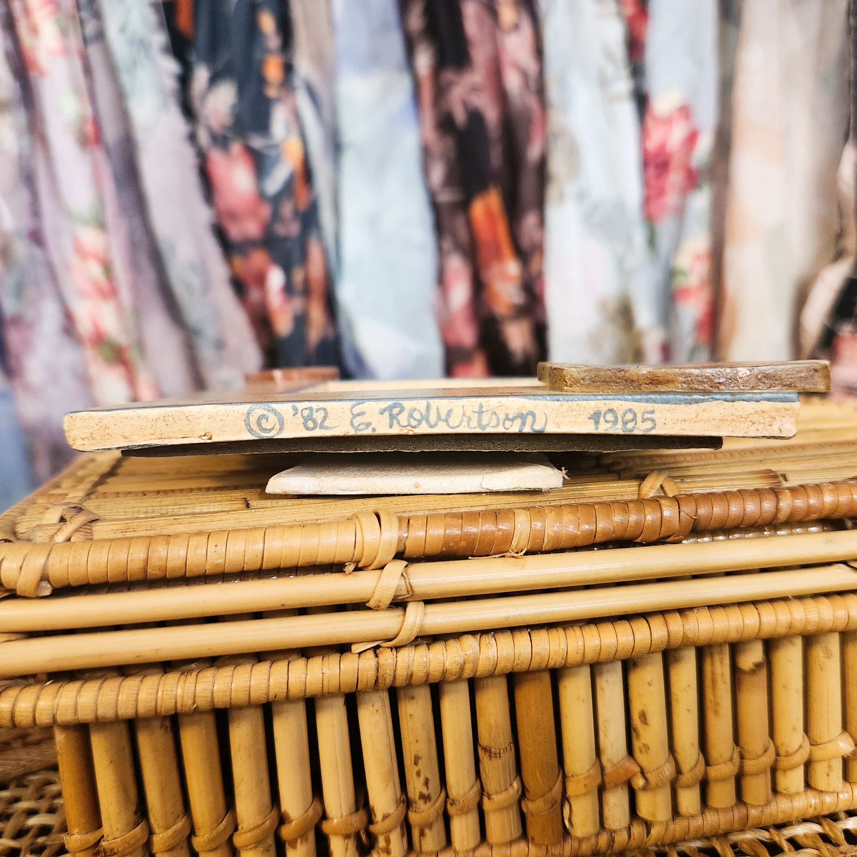 1985 Wooden Bunny Frame