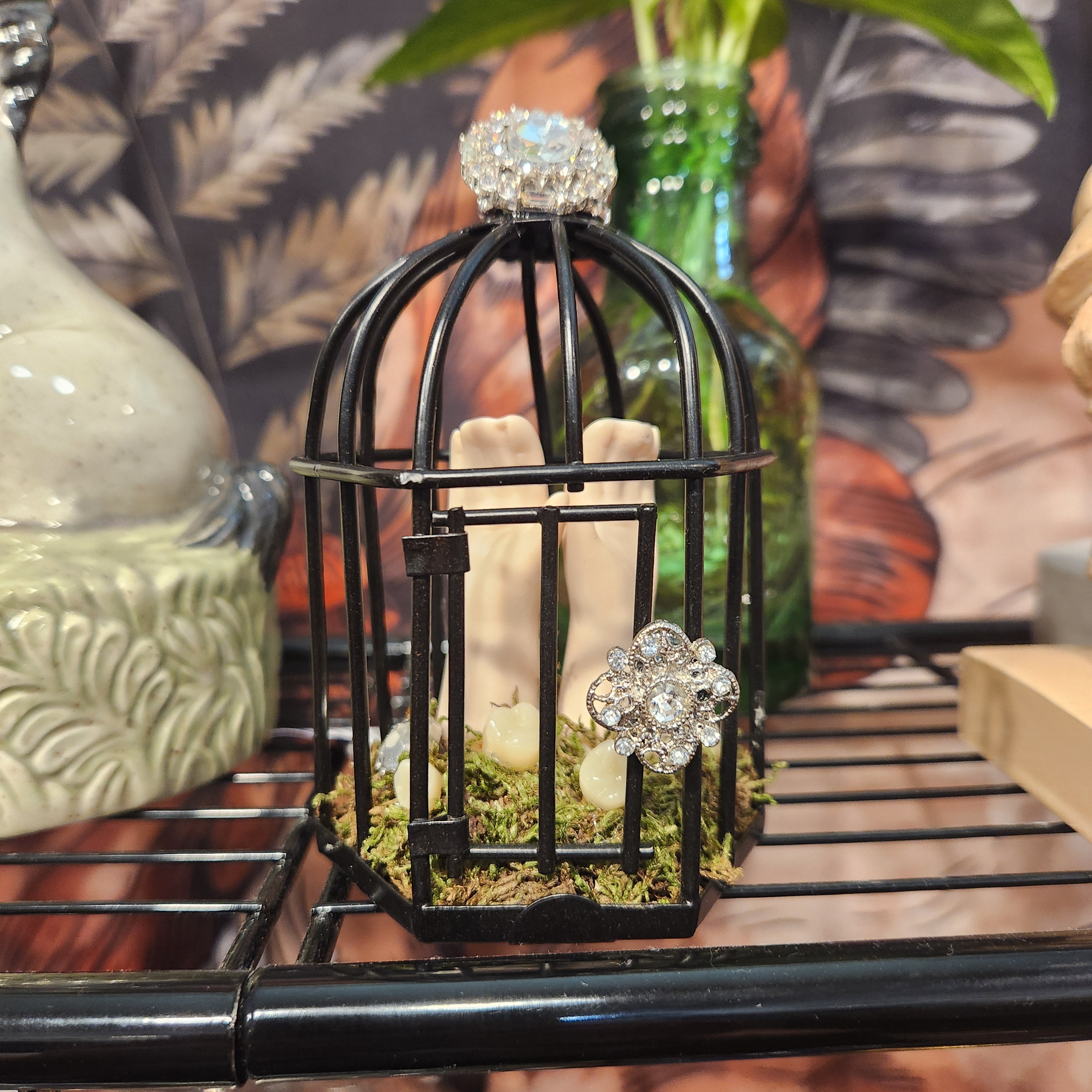 Small Birdcage Vignette
